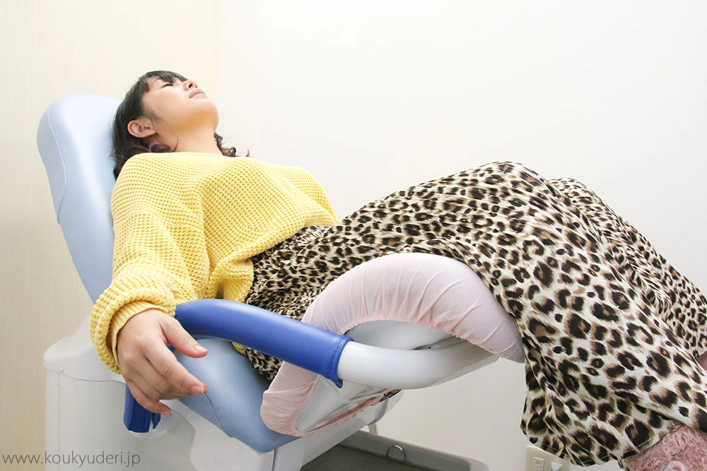 診察台に乗っている様子