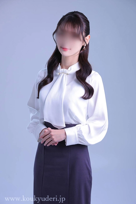智絵里先生