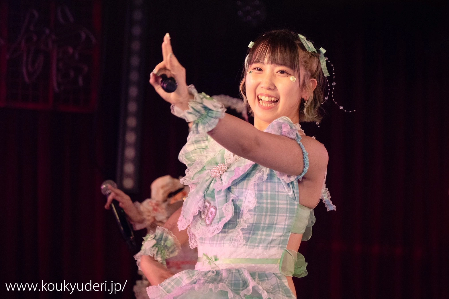 濡田まなさんグラビア