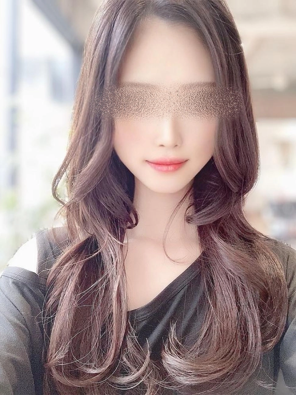完璧なスタイルと抜群のルックス現役モデル美女