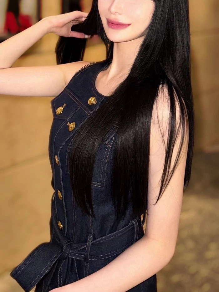 スレンダー且つナイスバディー愛嬌溢れるキレカワ美女