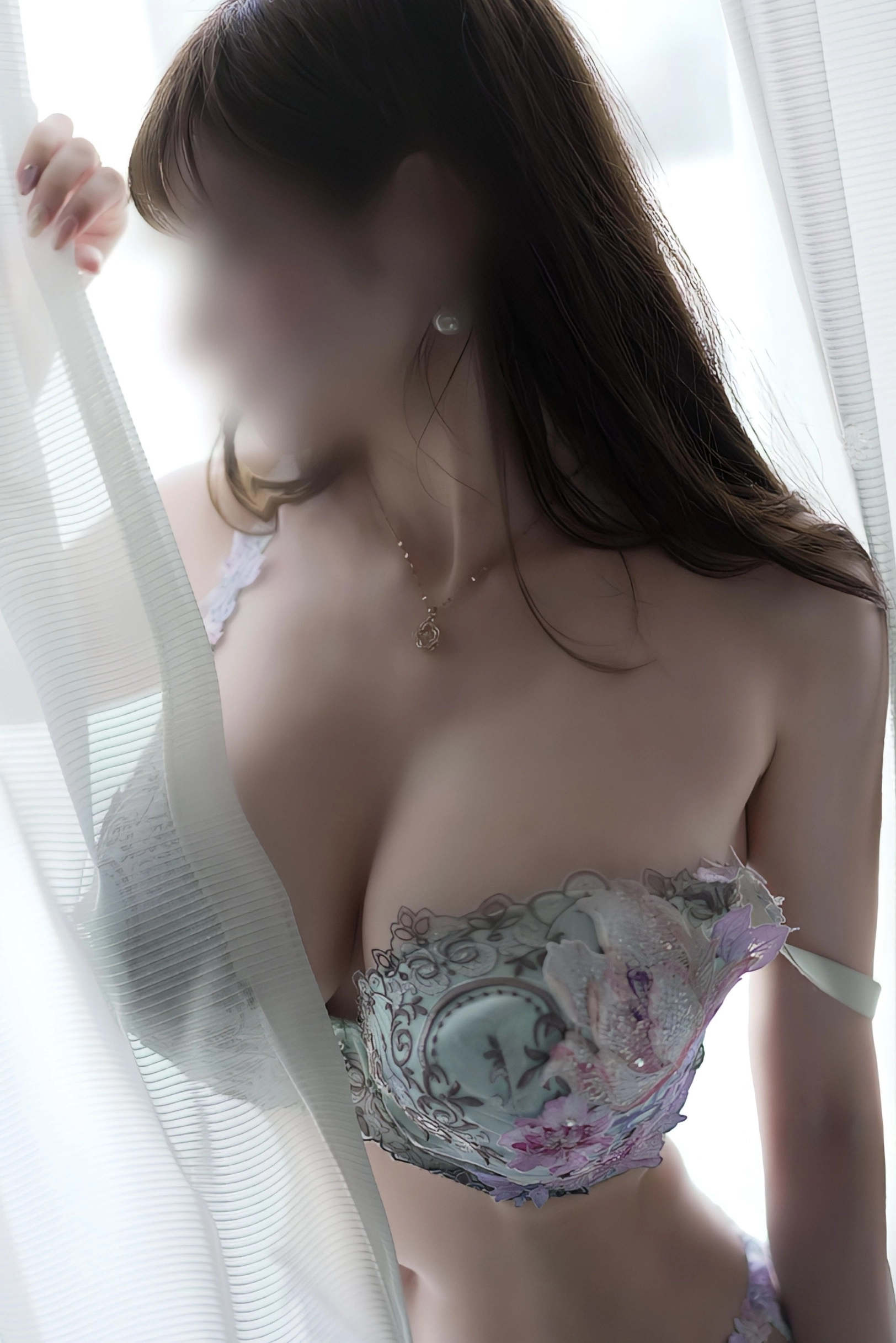 ご予約受付中❗️驚愕の細身天然Kカップ！