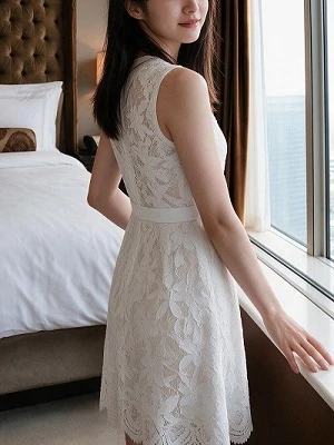 【元アナウンサーの品格】Yunaが纏う、大人の余裕