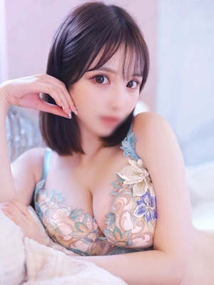 ゆりか【黒髪えちえち極美女】