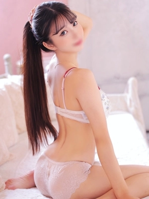 さくら【可愛い若奥様と一緒に】
