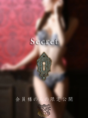優木　日南