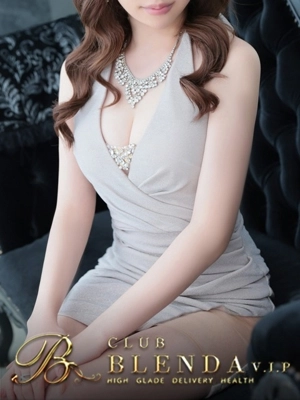 華宮　アンナ