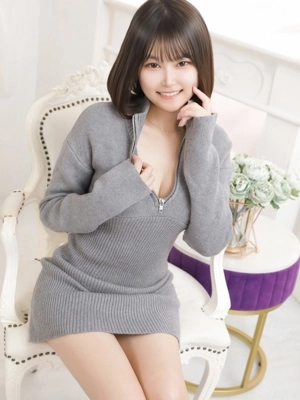 春名あみ