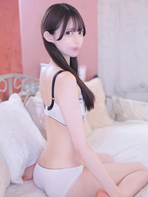 ろぜ【超モデル級極美女】