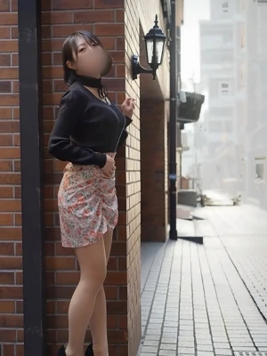 薩川 あやこ
