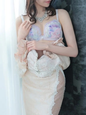 織原　ツムギ