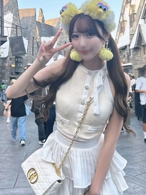 ゆあら【モデル級美人女子大生】