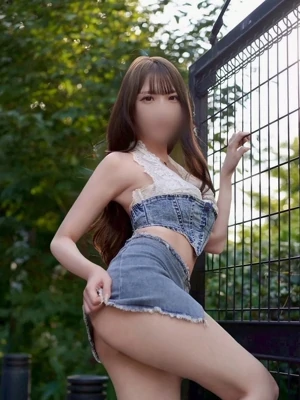 暁 しゅな