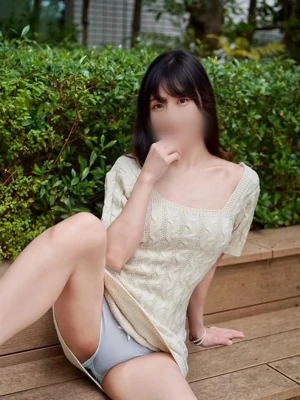 神崎 りいな