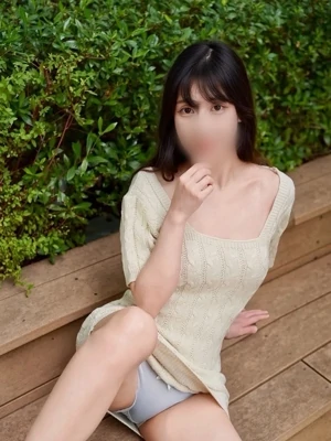神崎 りいな