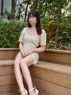 神崎 りいな