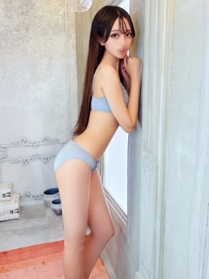 かなこ【スレンダー激濡れ美女】