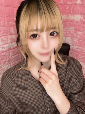 こと【色白Fカップ東北美人】