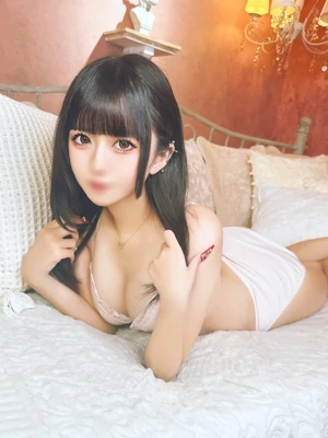 ゆいか【鈴木〇理似メイド美女】