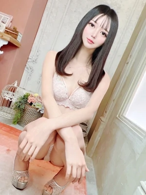 せれな【美脚×美肌=最強】