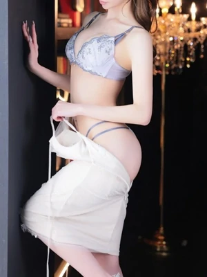 橘 ユイ