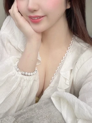 深美 杏奈