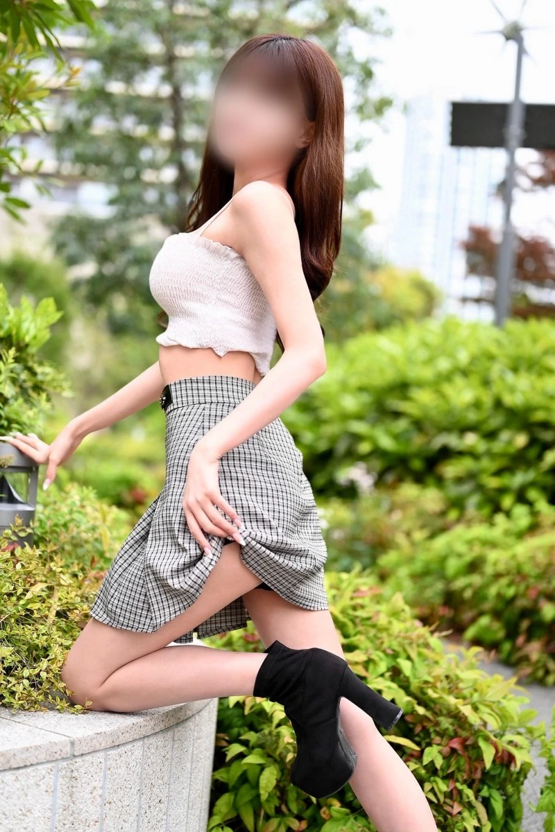 七瀬めい