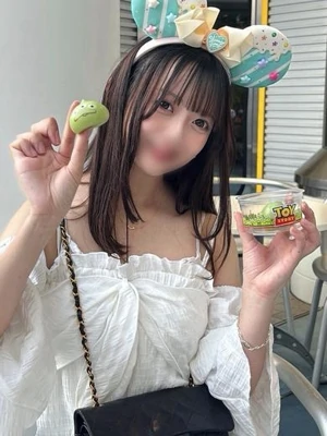 るる【エロ秘めた清楚】