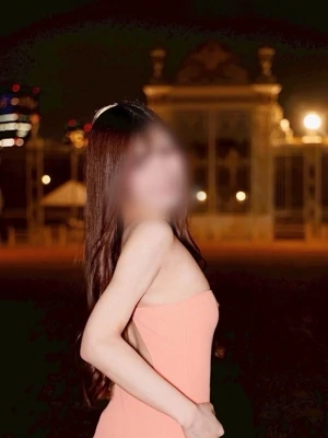 戸川 るみな