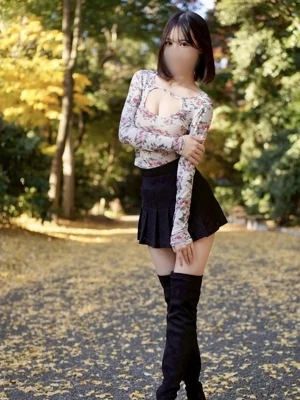 宮秋 ひいな