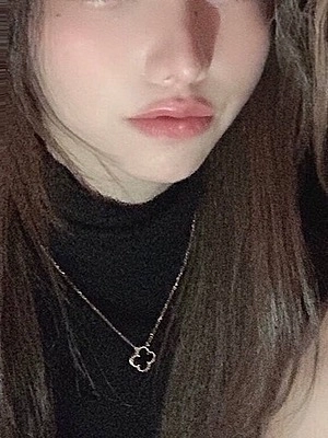 荒堀 まゆ
