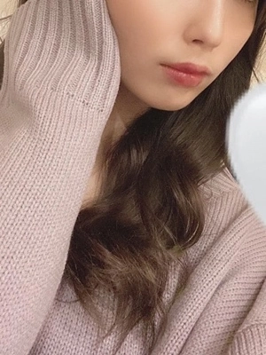 持田 麻央