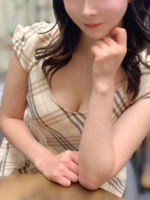 安島 乙葉