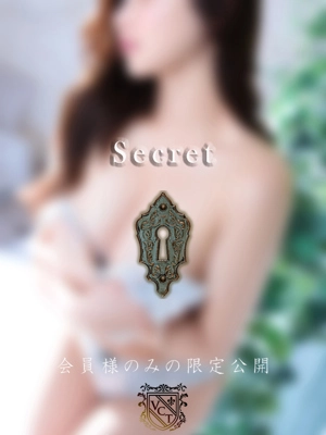 響　華織