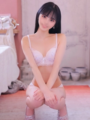 ねむ【完未の大学生のほぼ処女】