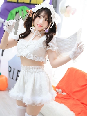 つきこ